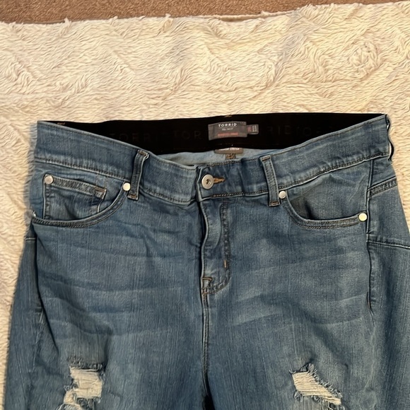 Torrid Ripped Jeans Size 20S - Picture 4 of 6